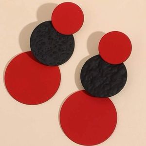 Georgia Bulldog Drop Earrings